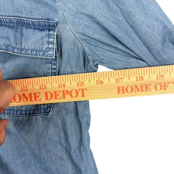 EUC MICHAEL Michael Kors Women’s Denim Button Down Shirt w/glam collar Sz XXS - Picture 4 of 10